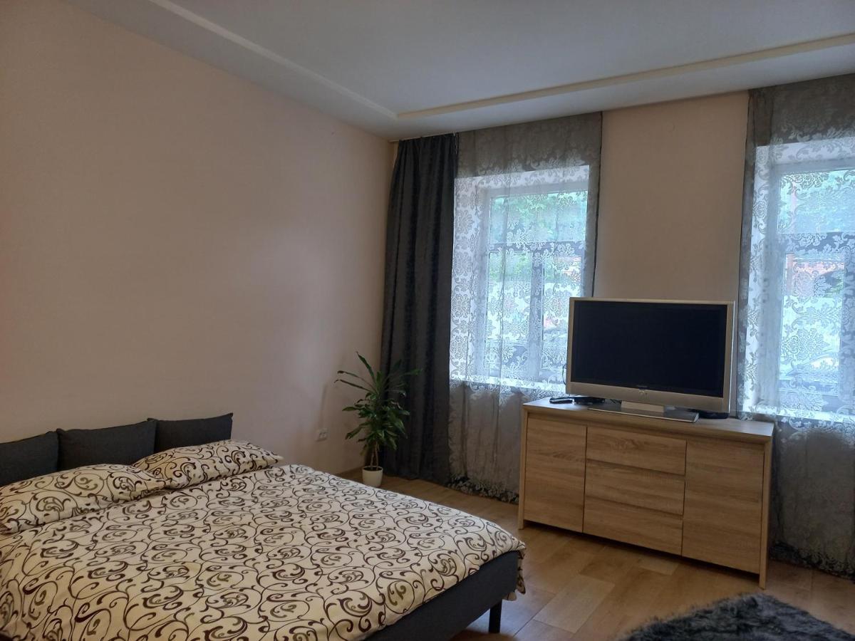 На Ярослава Мудрого Lviv Exteriör bild